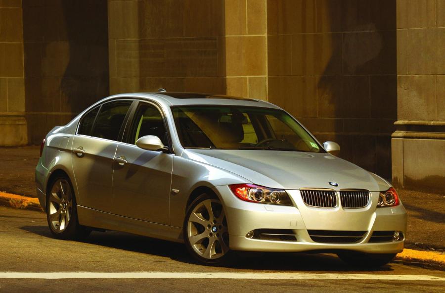  BMW 3-Series 2006 года  (фото 38 из 108)
